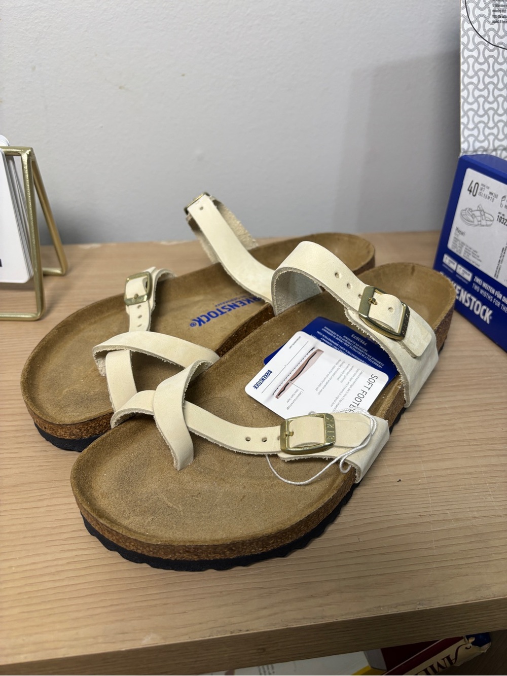 NIB Birkenstock Mayari Ecru Size 40 9-9.5